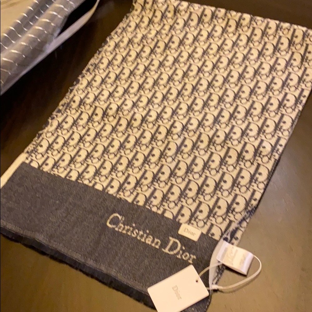 Christian Dior Oblique Scarf - Picture 2 of 5